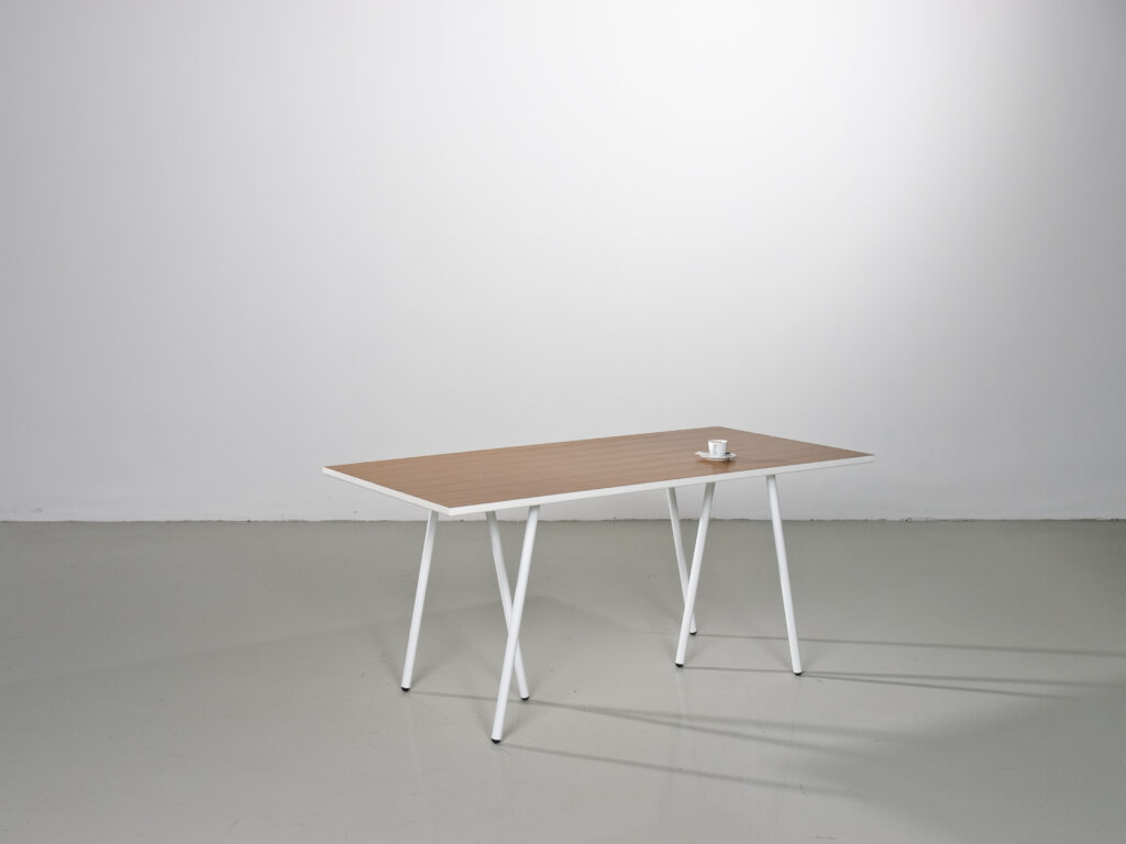 furniture design schreibtisch aus oekoplatte designermoebel mit gestell e1ø30 vom moebeldesigner design by f maurer