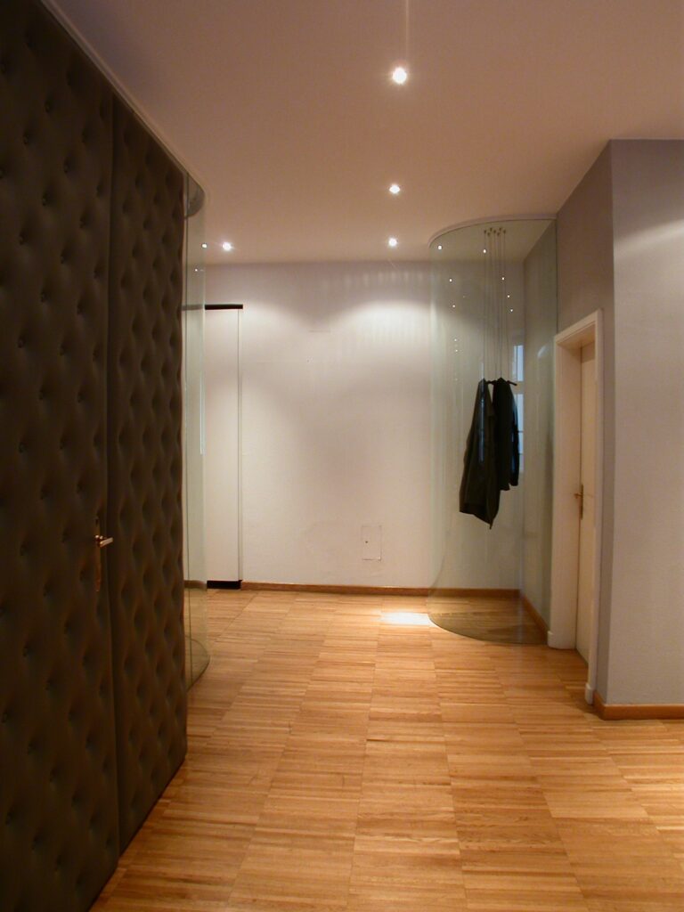 interior design interieur designer office besprechungsraum mit garderobe von produkt designer f maurer 17