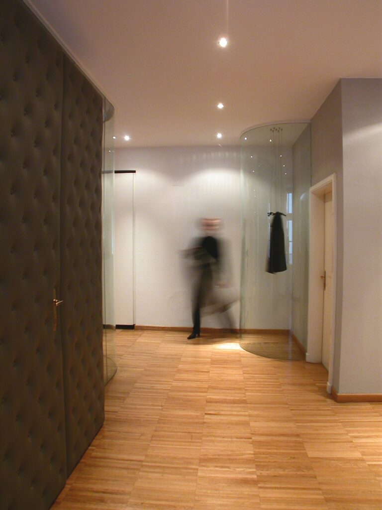 interior design interieur designer office besprechungsraum mit garderobe von produkt designer f maurer 18