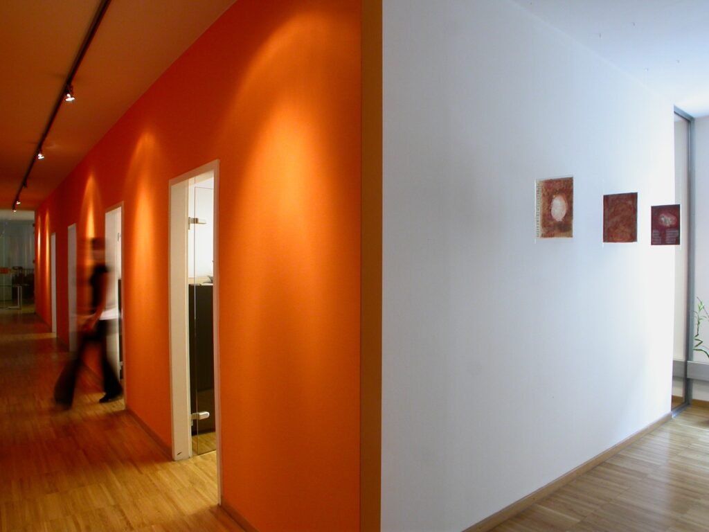 interior design interieur designer office vorraum mit farbkonzept von produkt designer f maurer 2