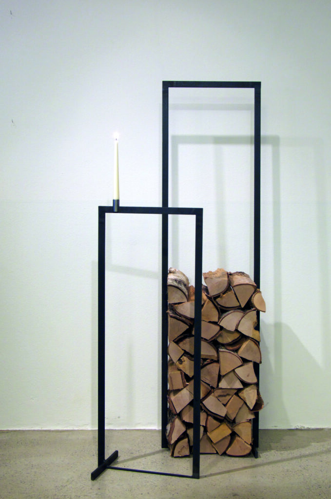 product design interior furniture designmöbel wohnaccessoires funktionsmöbel brennholz woodtower fuer raumgestalt