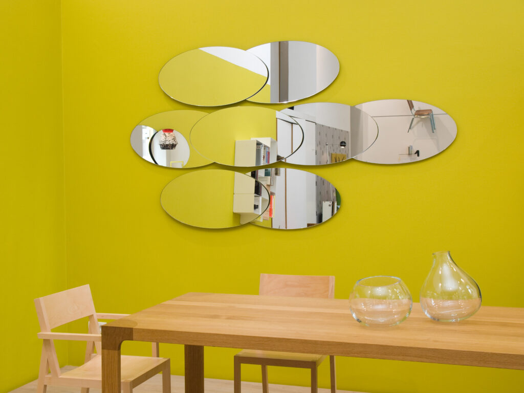 product design interior furniture drehbarer spiegel art kunst installation esszimmer wien designgalerie turn3 3