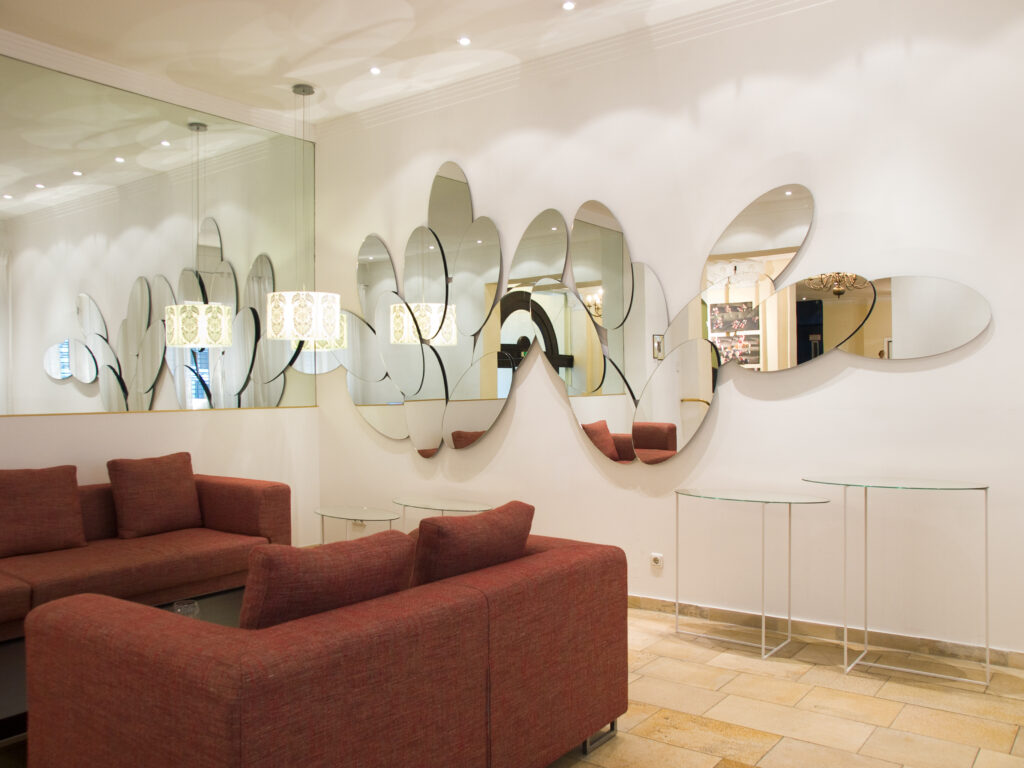 product design interior furniture drehbarer spiegel art kunst installation hotel wien designgalerie turn5 7