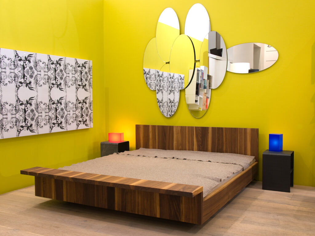 product design interior furniture drehbarer spiegel art kunst installation schlafzimmer wien designgalerie turn2 1