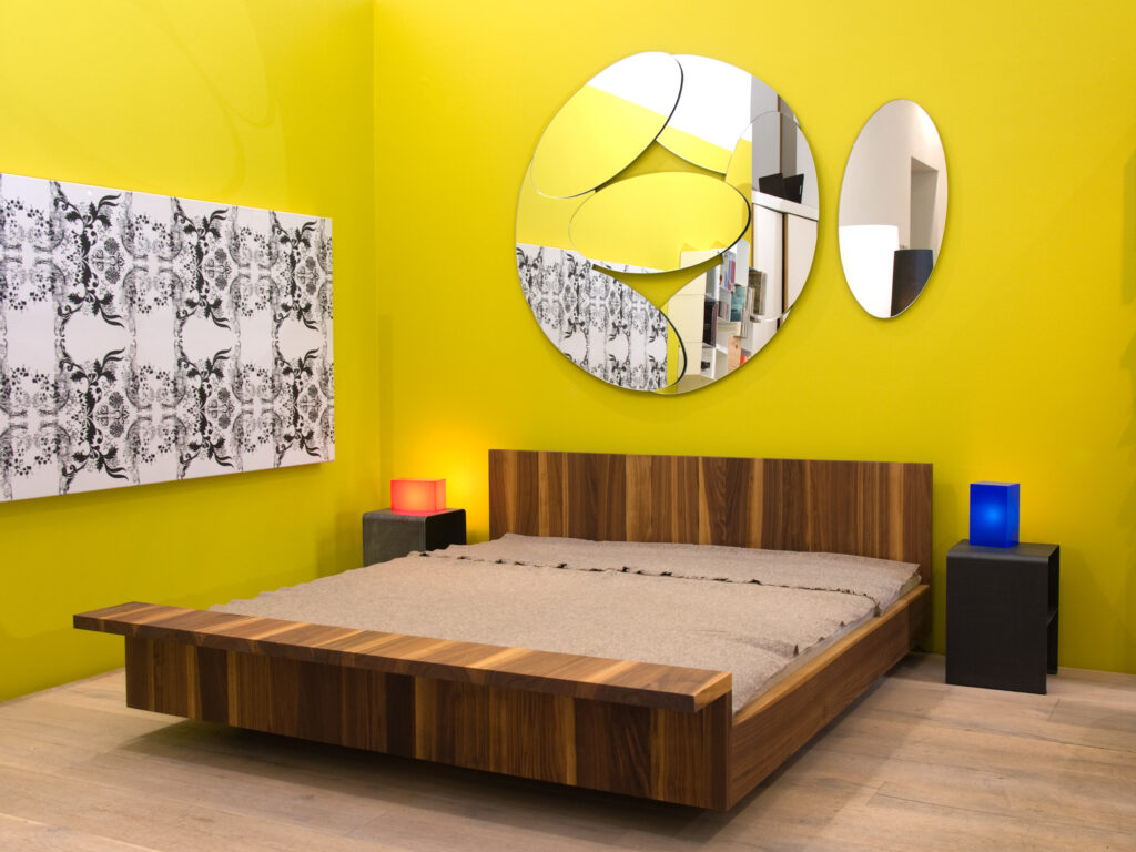product design interior furniture drehbarer spiegel art kunst installation schlafzimmer wien designgalerie turn2 3