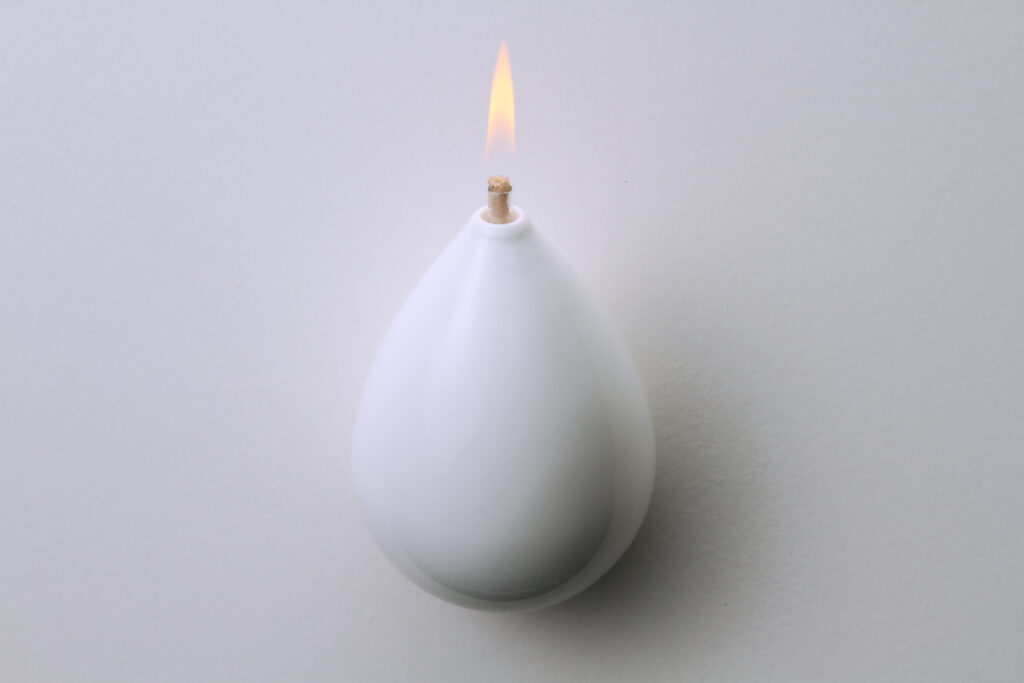 product design tableware gift fire oil lamp porcelain cult object designed for designgalerie devali hanging